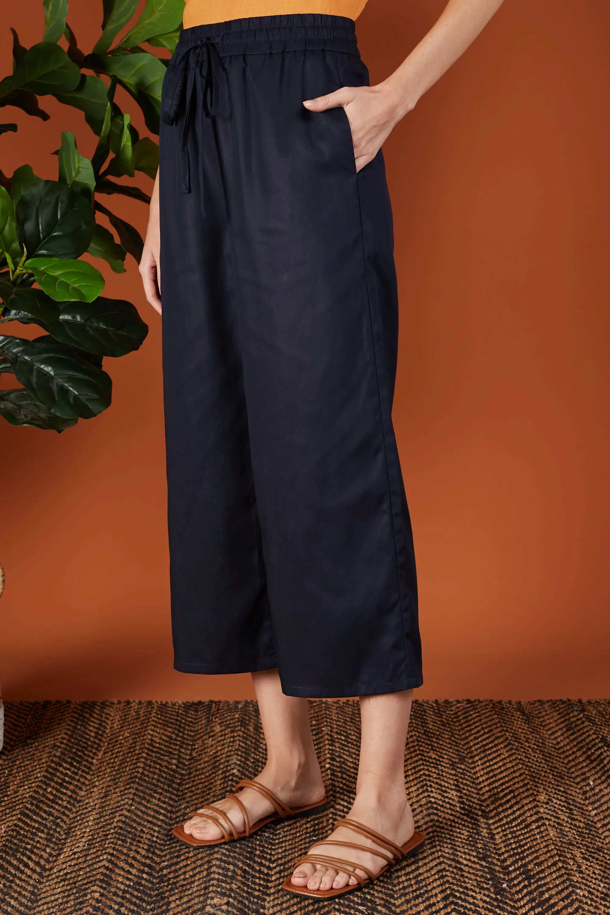 Raelynn Wide Leg Trousers