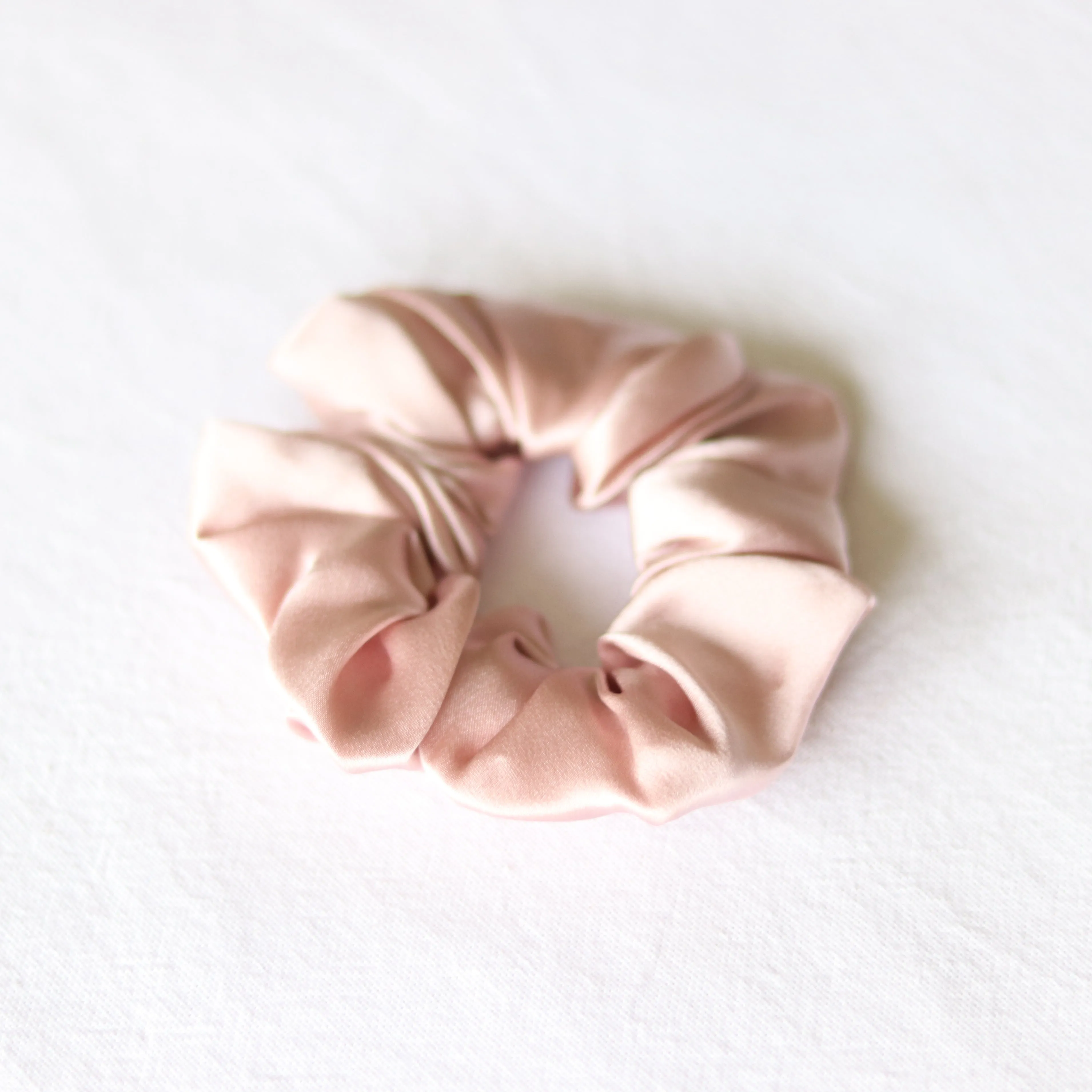 Silk scrunchie - Blush